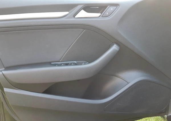Audi A3 cena 48900 przebieg: 180000, rok produkcji 2014 z Hrubieszów małe 466